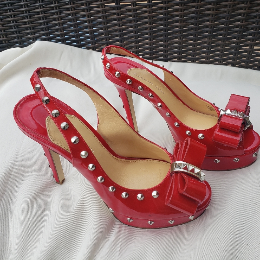 Red Heels - image 6